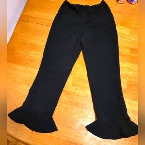 Alice + Olivia Black Capris
